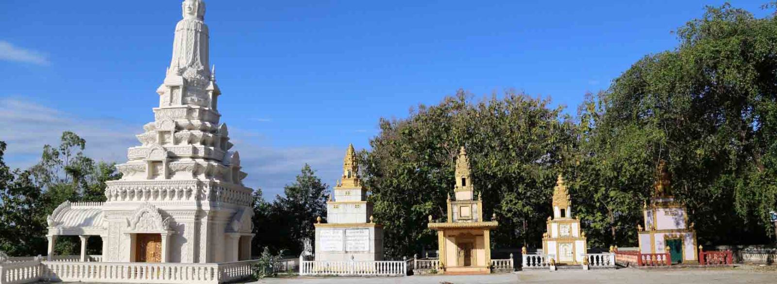 2.3. I templi di Phnom Srey e Phnom Bros 